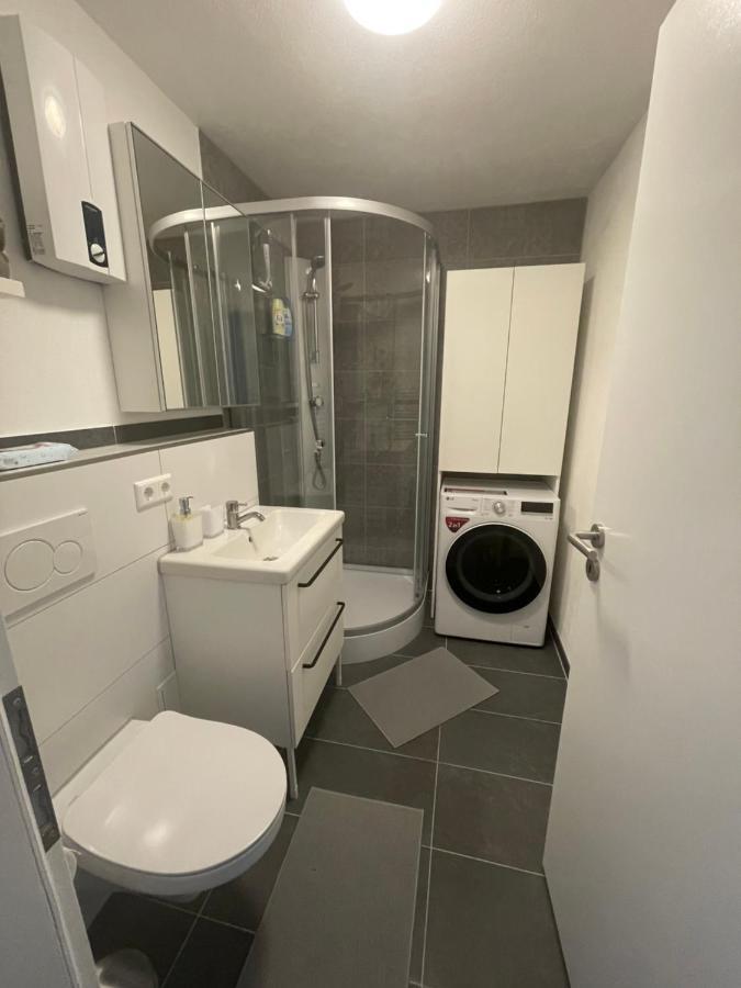 #4 Modern & Comfortable Apartment Мемминген Экстерьер фото